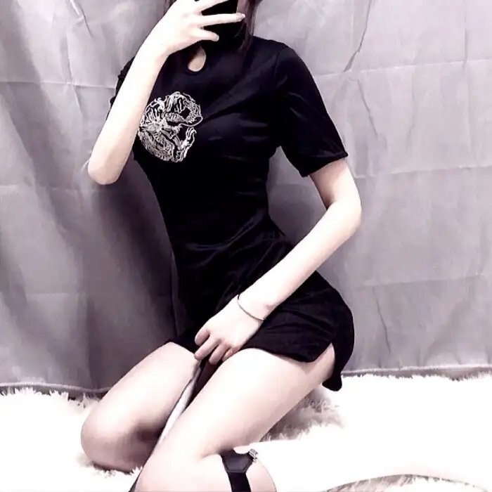 玫瑰园海报