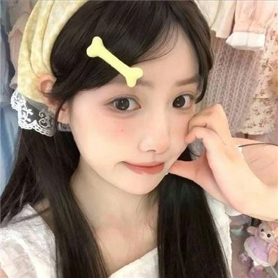 巴黎副小队海报